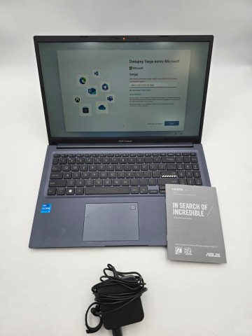 Laptop Asus Vivobook X152Z Stan: bardzo dobry, sprawny.  W z