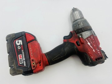 Wkrętarka Milwaukee M18 18 V + 2x aku + ładowarka