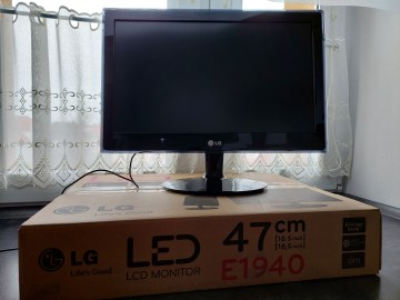 Monitor LG FLATRON E1940S-PN 19”, 3 szt.