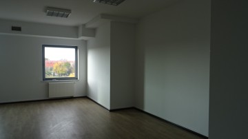 Do wynajęcia lokal pow. 44m2 w Koninie