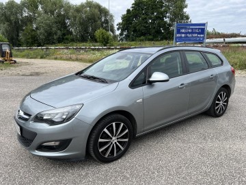Opel Astra 1.4 BENZYNA Klimatronik Tempomat HAK