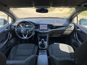 Opel Astra 1.4 BENZYNA Klimatronik Tempomat Nawigacja Ledy