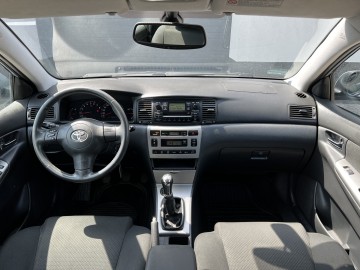 Toyota Corolla 1.4 BENZYNA Zarejestrowana Klimatronik HAK