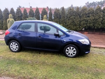 Toyota Auris 1.3 Benzyna Niski przebieg