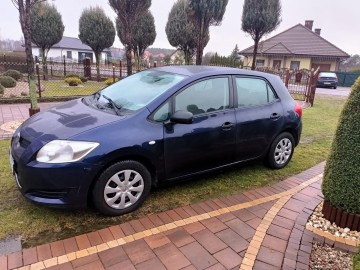 Toyota Auris 1.3 Benzyna Niski przebieg