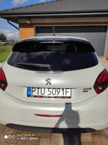 Peugeot 208 GT, 1,2 benzyna
