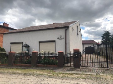 Dwa niezależne domy w Kłodawie na sprzedaż