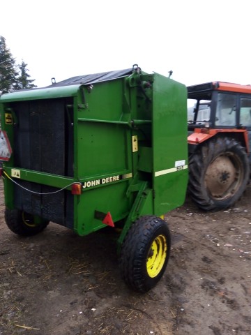 sprzedam prase john deere 545