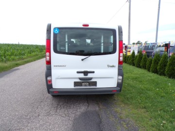 RENAULT TRAFIC LONG DLA INWALIDÓW 9-OSOBOWY