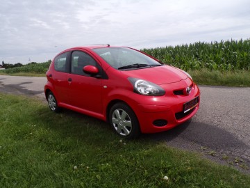 TOYOTA AYGO 1.0 BENZ Z NIEMIEC