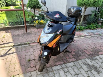 skuter Honda SCV 100 Lead