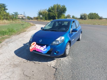 Sprzedam Renault Clio 1,2 75 koni 2010 rok klimatronik gaz