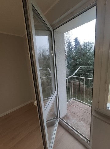 Konin 34 m2- Pierwsze Piętro-Balkon