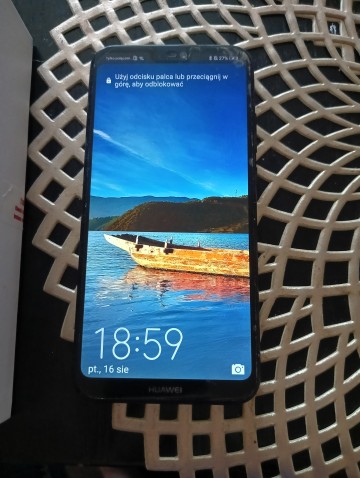 Sprzedam smartfon HUAWEI P20