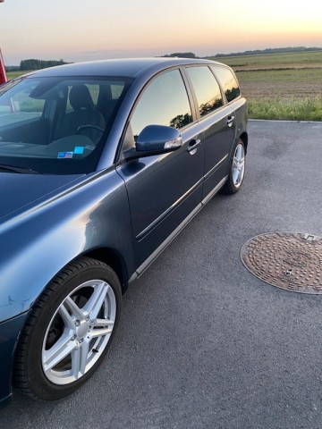 Volvo V50