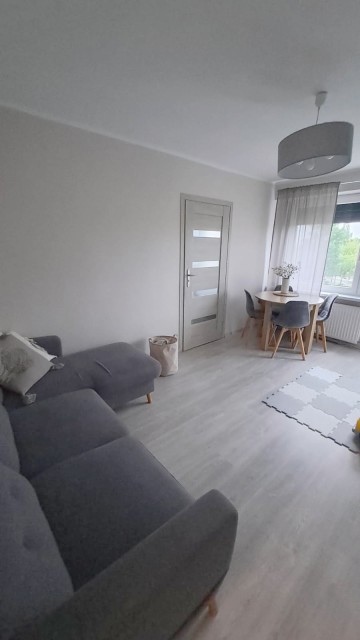 Mieszkanie 48 m² na 4. piętrze – Nowoczesny komfort, Sosnowa