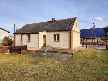 Sprzedam lub zamienię mały dom z budynkiem gosp.-Krzymów