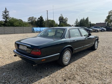 Jaguar XJ 3.2 BENZYNA Zarejestrowany Klimatronik Tempomat