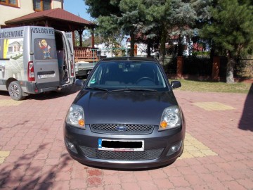 FORD FIESTA 1,4 benzyna 2007 r. 5 drzwi KLIMATYZACJA zarej.