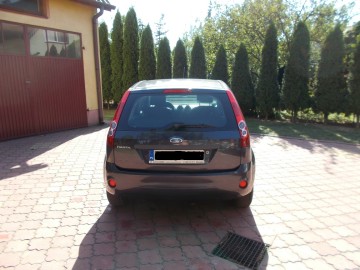 FORD FIESTA 1,4 benzyna 2007 r. 5 drzwi KLIMATYZACJA zarej.