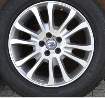 Alufelgi wraz z oponami zimowymi volvo 18 235/65R18