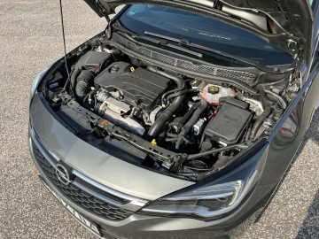 Opel Astra 1.4 BENZYNA Klimatronik Tempomat Ledy SERWISOWANA