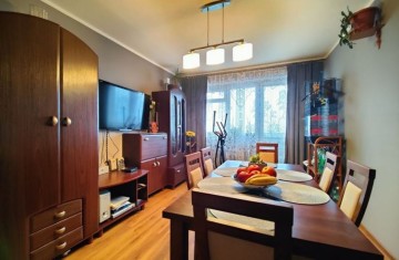 4 pok. mieszkanie o pow. 72.75m2-balkon-ul. Wyszyńskiego