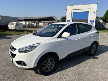 Hyundai ix35 1.6 BENZYNA Klima Nawigacja Ledy Kamera Cofania