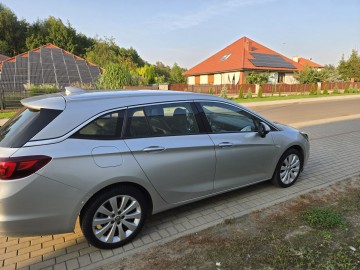 Opel astra 2017r 125 km Cosmo