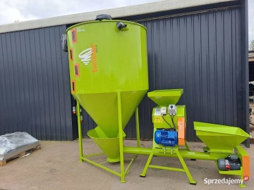 Mieszalnik pasz Twister - M01/5 2000kg (3kW) + Zgniatacz wal