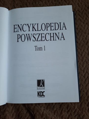 Sprzedam encyklopedię 8 tomów