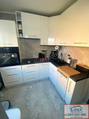 Sprzedam atrakcyjne mieszkanie-3 pokoje- balkon-Konin, Vos.