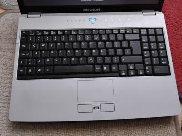 Laptop Medion Akoya WIM 2180