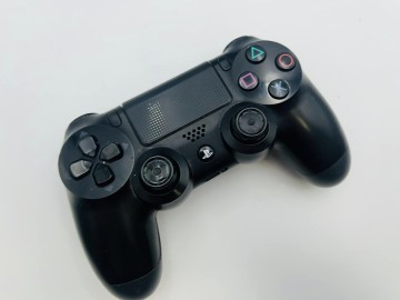 Konsola PS4 CUH-1004A 500 GB