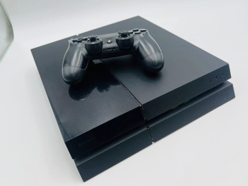 Konsola PS4 CUH-1004A 500 GB