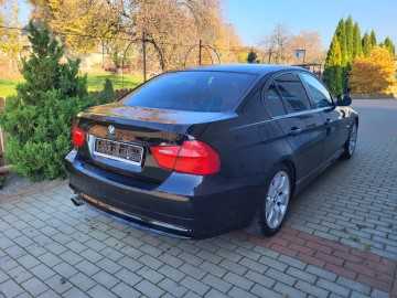 Sprzedam BMW 3 2.0 Benzyna 143 KM