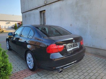 Sprzedam BMW 3 2.0 Benzyna 143 KM