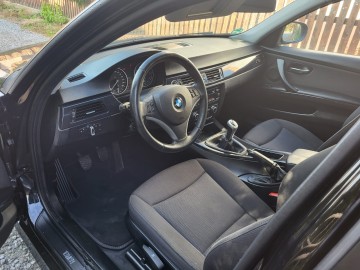 Sprzedam BMW 3 2.0 Benzyna 143 KM