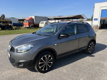 Nissan Qashqai 2.0 BENZYNA Klimatronik Tempomat Nawigacja