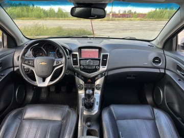 Chevrolet Cruze 1.4BENZYNA Klimatronik Nawigacja Kamera HAK