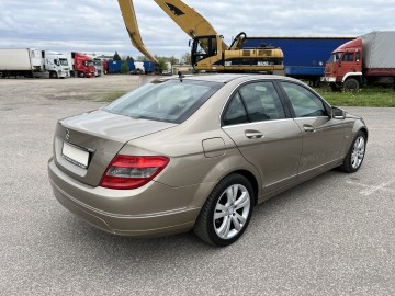 Mercedes C 1.8 BENZYNA Klimatronik AVANTGARDE Parktronik