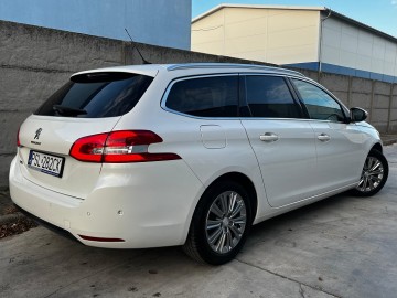 Peugeot 308 SW 1.5 HDI 130 KM BEZWYPADEK FULL LED Masaże Nav