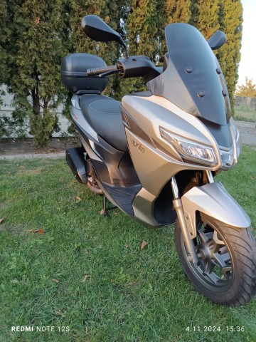 Skuter Aprilia SRX 50 2023 rok