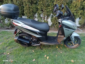 Skuter Aprilia SRX 50 2023 rok