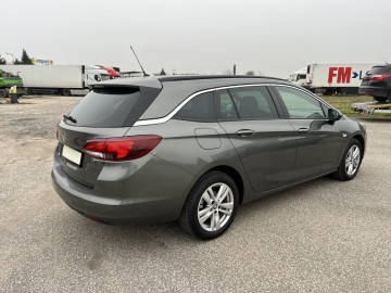 Opel Astra 1.4 BENZYNA Klimatronik Nawigacja Tempomat Ledy