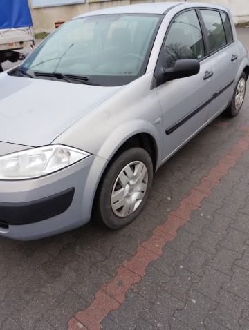 RENAULT MEGANE 2002r BEZWYPADKOWE