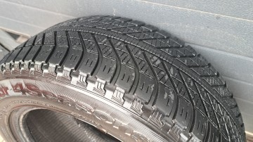 Opony zimowe 235/55R17 Good Year 4Seasons 6mm