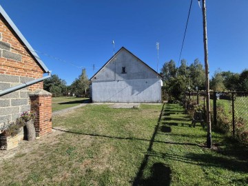 Parterowy dom z dużą działką, w sąsiedztwie lasu-gm. Zagórów