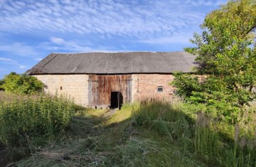 Grunty rolne o pow. 3.80 ha z zabudowaniami-gm. Ślesin