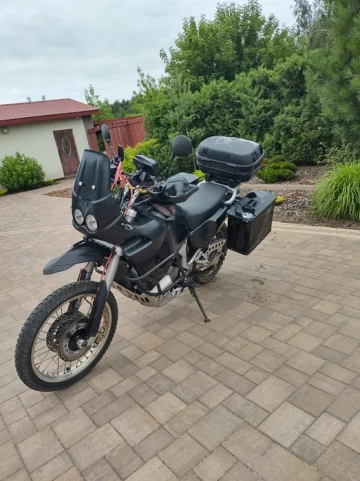 Honda Africa Twin XRV 750